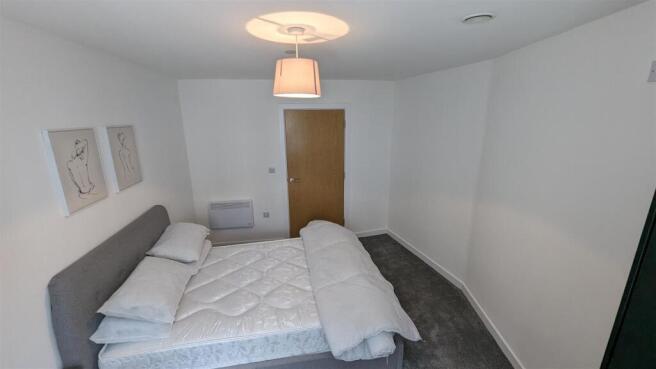 1 bed Apartment to rent Image 9