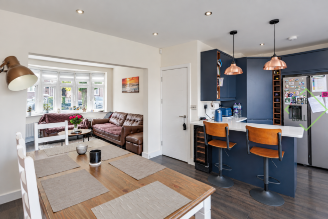 Woodfield Drive, EN4 8PE- Principle Reception5