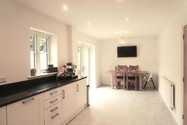 Kitchen/Dining Room