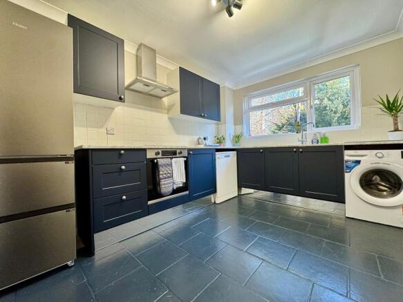 L- Kitchen 2