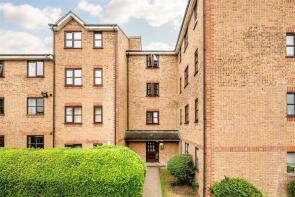 17, Barnes House, John Williams Close, Brockley, London SE14 5XH