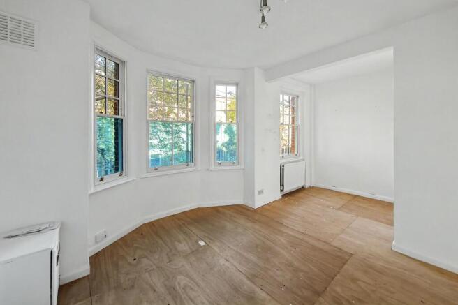 Flat B, 23 Morat Street, Stockwell, London, SW9 0RJ