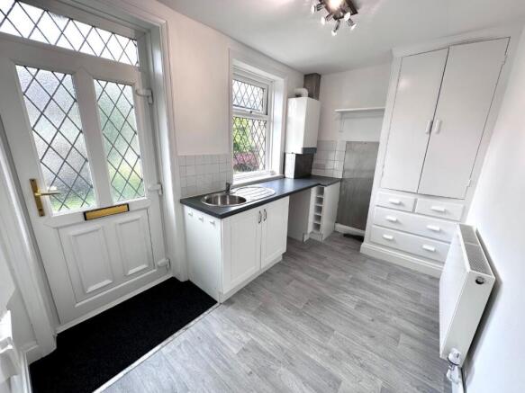 2 bed Terraced for sale Image 2