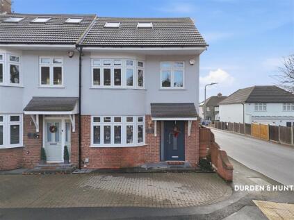 Craven Gardens, Harold Wood, RM3