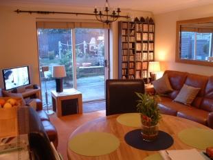 Sitting/Dining Room