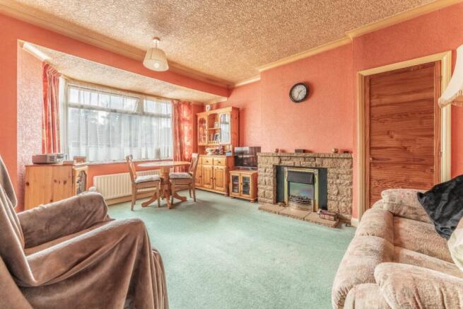 Eversley Avenue, Bexleyheath, Kent, DA7 photo 4