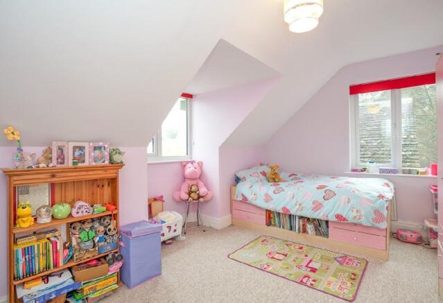 Bedroom 4.jpg