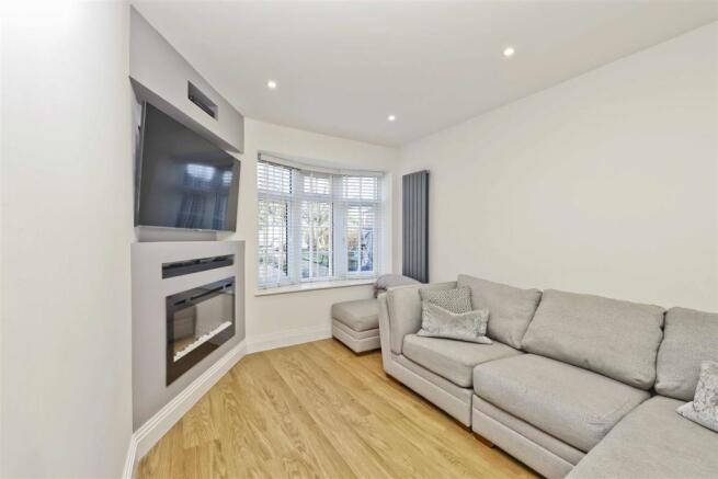 Living room 3
