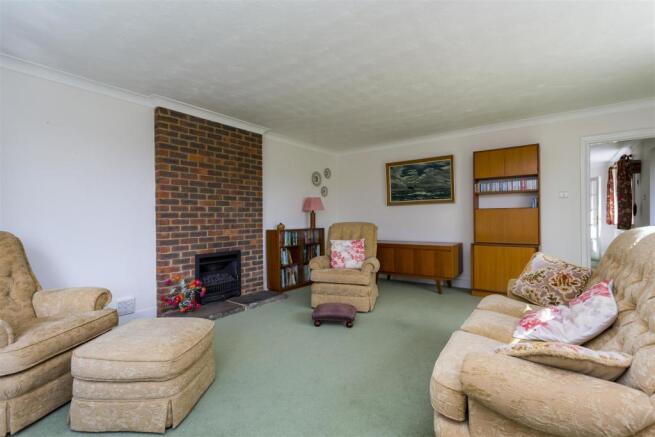 SOUTH FACING SITTING ROOM