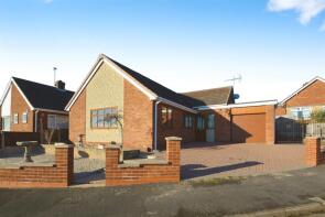 1, St Andrews Avenue, Yaddlethorpe, Bottesford DN17 2RQ