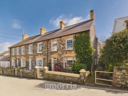 1 Bank Terrace, Long Street, Newport, SA42 0TL