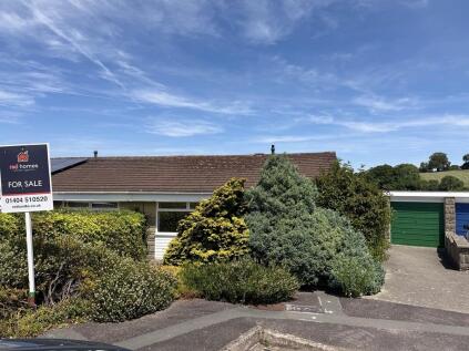 Woodbury Way, Axminster