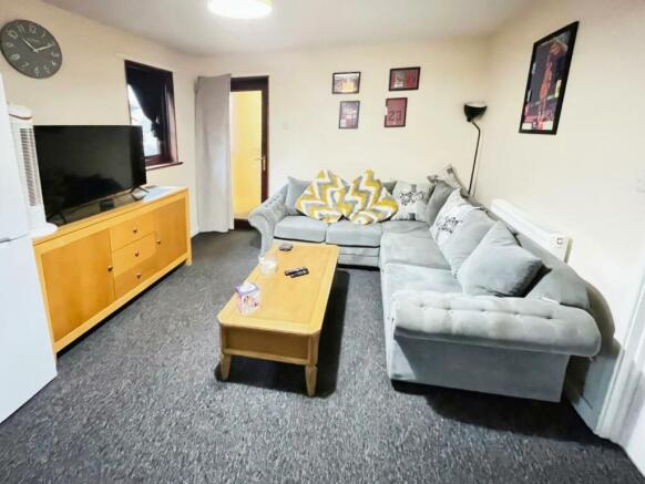 1 bed Apartment for sale Image 5
