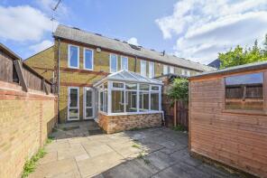 9, Lime Close, London E1W 2QP