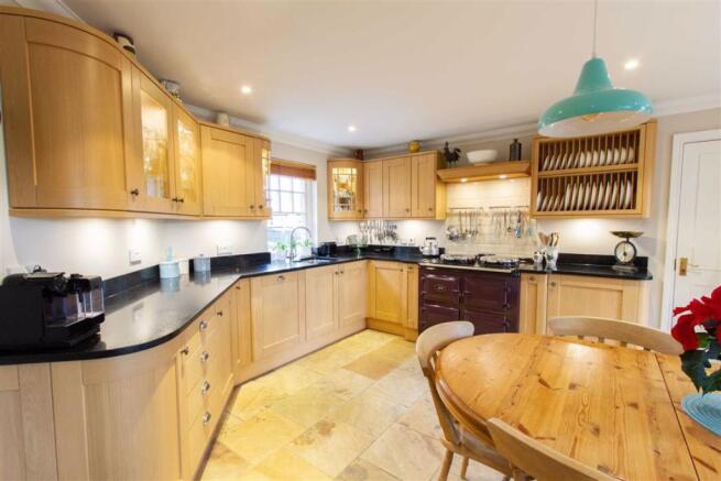 Kitchen/Breakfast Room