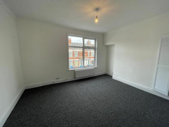 2 bed Terraced to rent Image 9