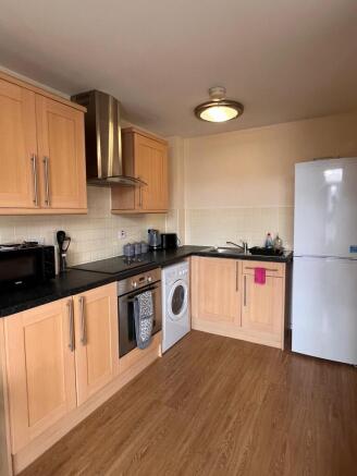 1 bed Apartment to rent Image 11