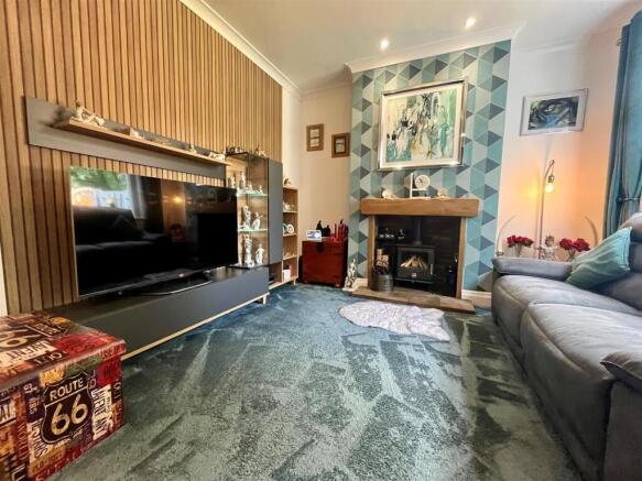 3 bed Terraced for sale Image 4