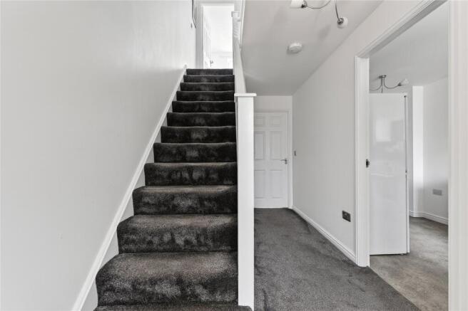 3 bed Semi-Detached for sale Image 9