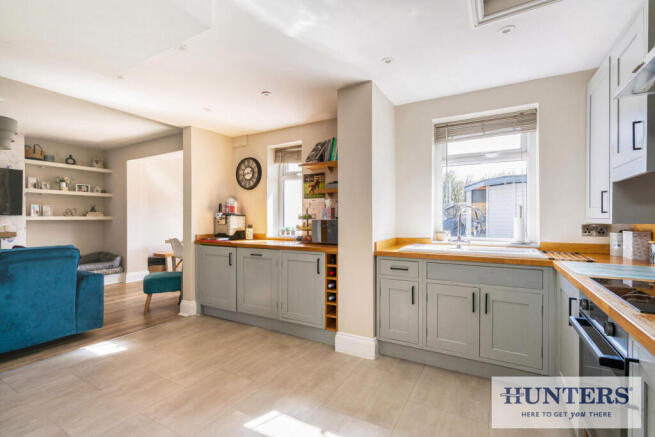 3 bed Semi-Detached for sale Image 7