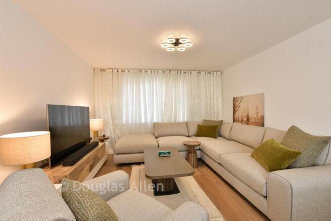 Lounge/Dining Room /Kitchen