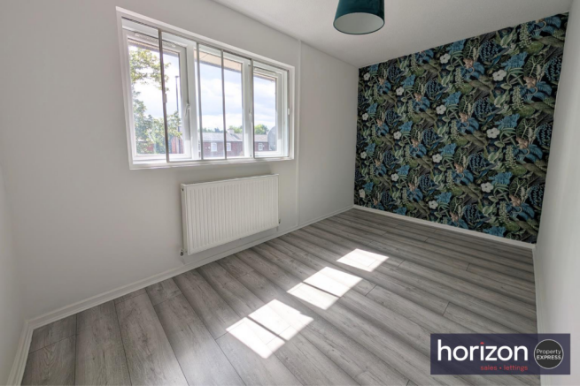 2 bed Terraced for sale Image 8
