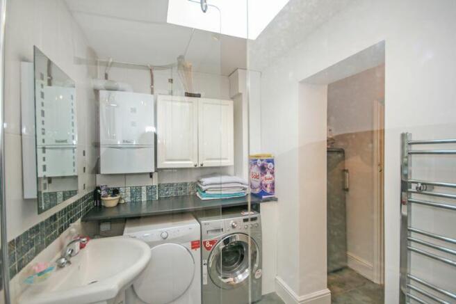 Shower/Utility