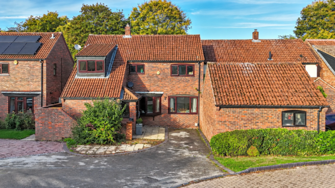 5-bed detached on Crofters Meadow, Lychpit, Basingstoke RG24 8RX, £575,000
