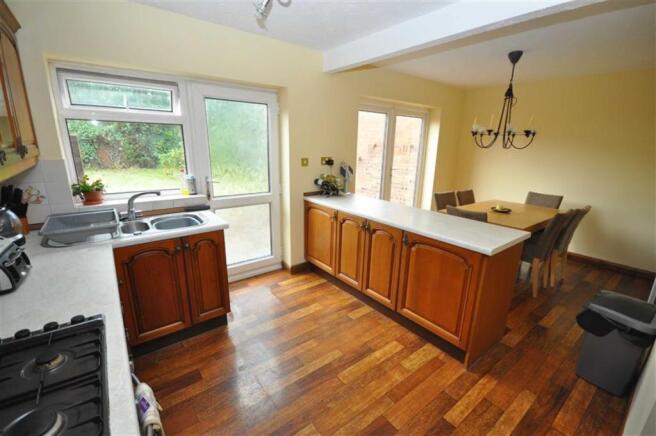 KITCHEN/DINER