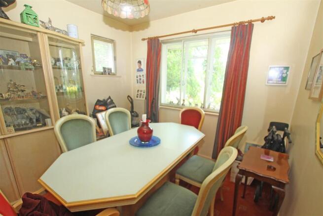 Dining room.jpg