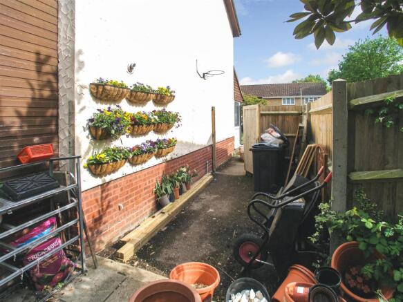 Area To The Side Of The House