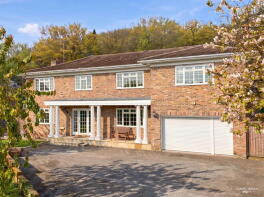 27, Ross Way, Langdon Hills, Basildon SS16 6LX