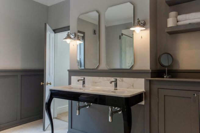 Principal Bathroom