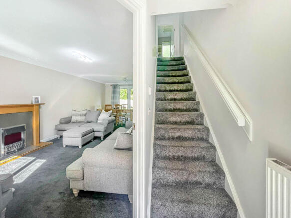 4 bed Detached for sale Image 4