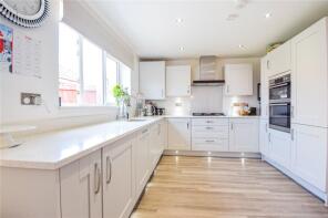 9, Nightjar Street, Shaw, Newbury RG14 2GH