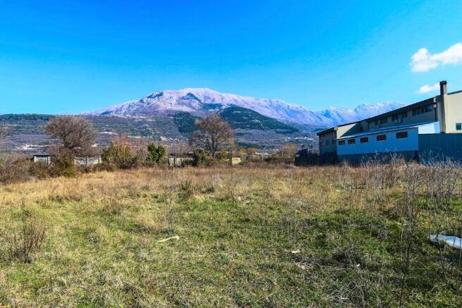 land_3258m2