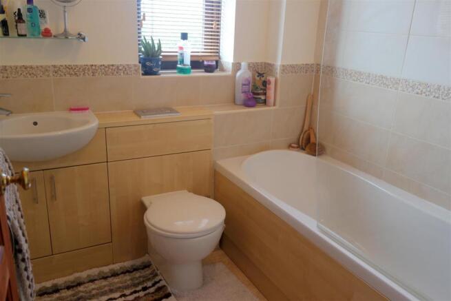 Bathroom.jpg