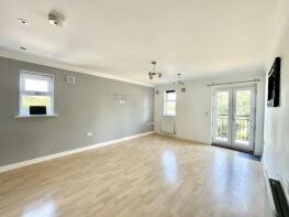 14, 81 Comet House, New Road, Hayes UB3 5BZ