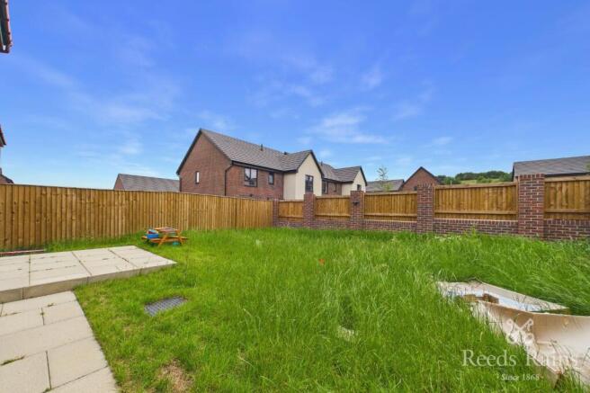 5 bed Detached for sale Image 6