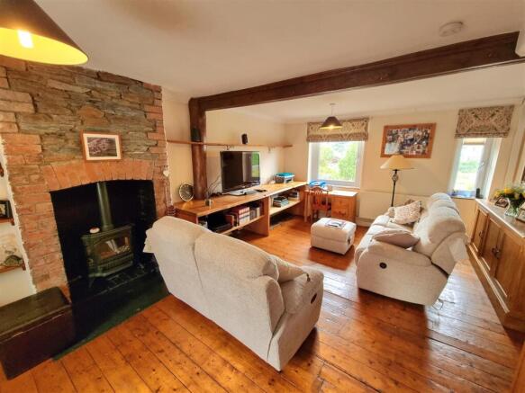 Sitting room.jpg