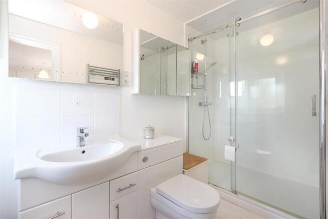 Ensuite.jpg