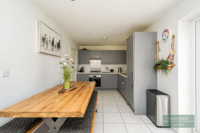 3 bed Detached for sale Image 4