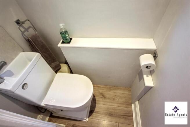 3 bed Semi-Detached for sale Image 6