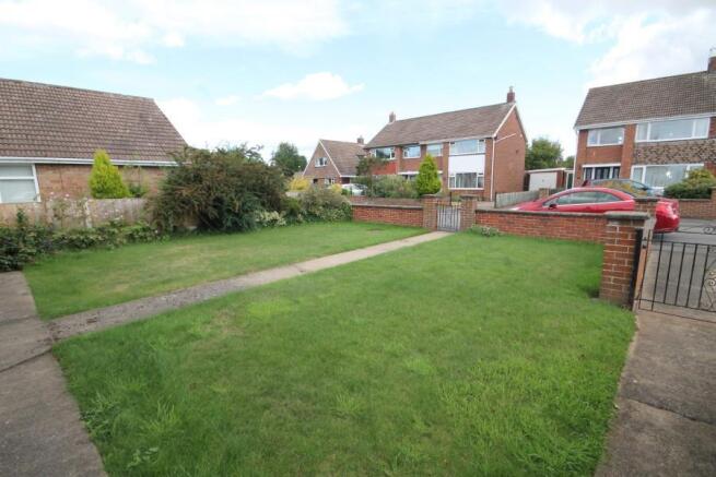 FRONT GARDEN