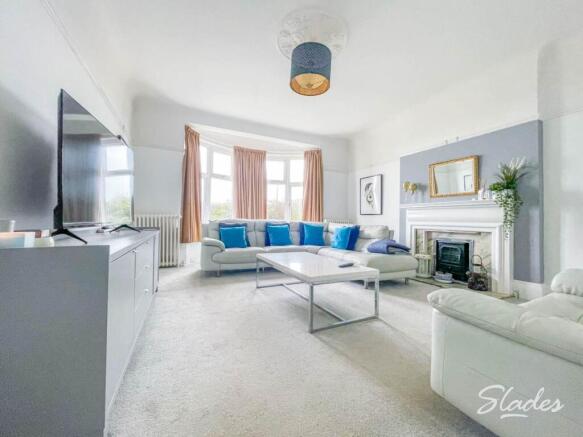 67 Grand Avenue loun