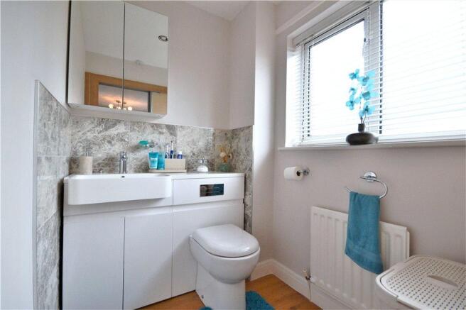 En-Suite Cloaks WC