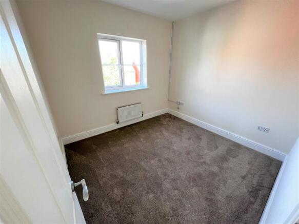 Bedroom 2.JPG