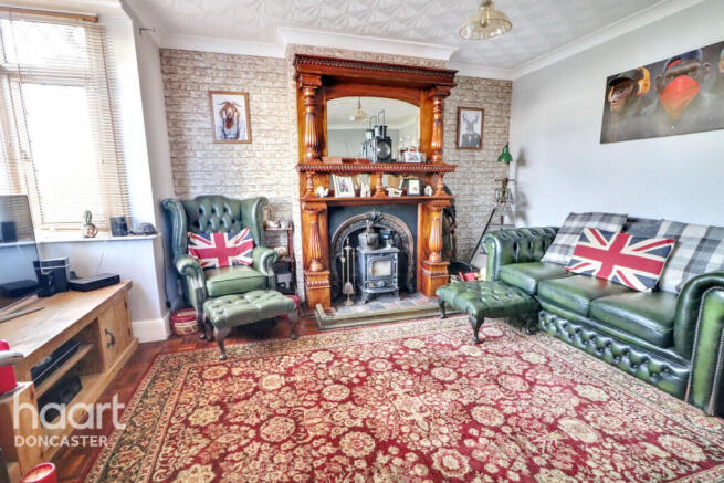 3 bed Semi-Detached for sale Image 6