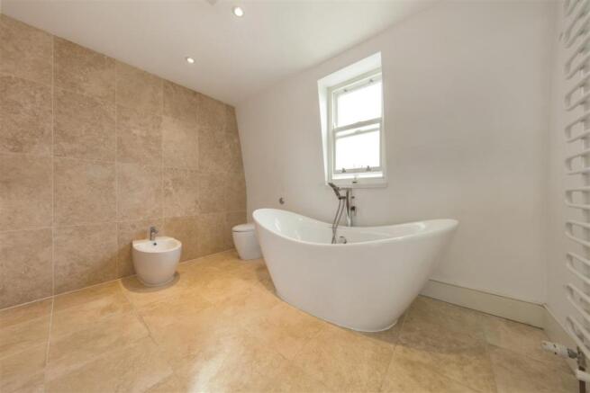 En Suite Bathroom