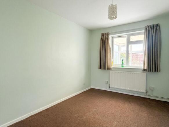 2 bed Semi-Detached Bungalow for sale Image 10